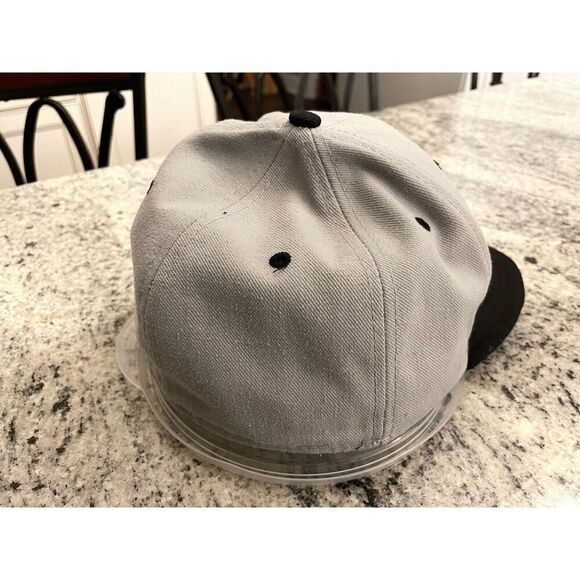 Chicago Bulls Hat Cap 7 1/8 New Era 59Fifty Logo Fitted Wool Gray Black Green - Picture 8 of 8